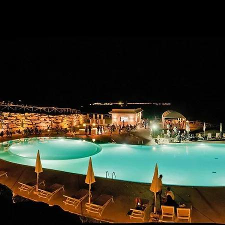 Holiday Le Castella And Beach Crotone Ilk021001 Dyd